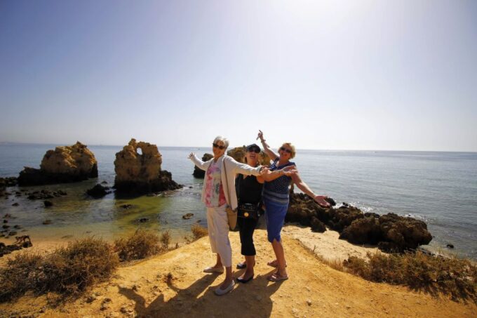 Albufeira: Tuk Tuk Ride With Old Town and Beaches - Exploring the Old Town