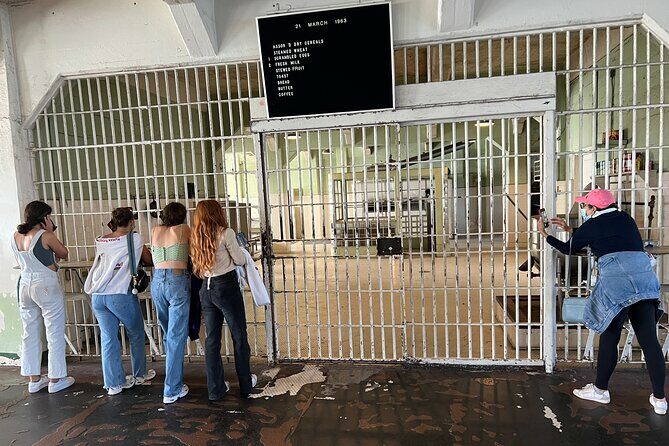 Alcatraz Inside Access Ferry and Audio Tour with Night Option - What We’ve Learned from Reviewers