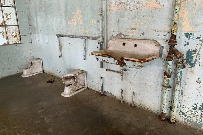 Alcatraz Inside Access Ferry and Audio Tour with Night Option - FAQs