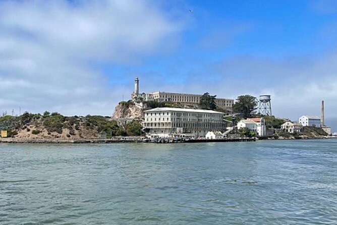 Alcatraz Island Tour With Bike Rental - Exploring Alcatraz Island