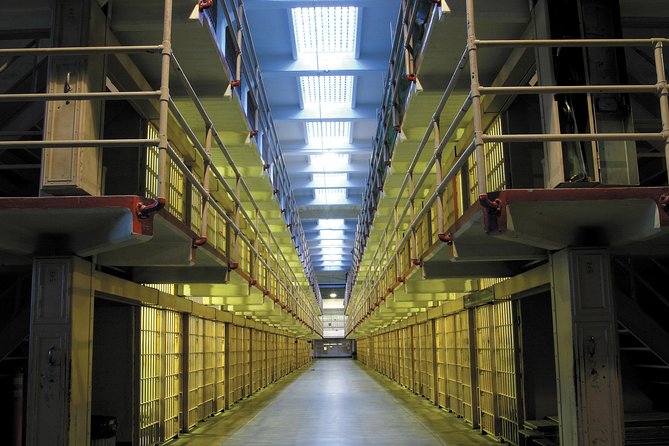 Alcatraz Tour & San Francisco Hidden Gems E-Bike Tour - Exploring Alcatraz Island