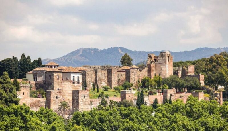 Alcazaba and Gibralfaro Private Tour. Skip The Line - Panoramic Views From Alcazaba Fortress