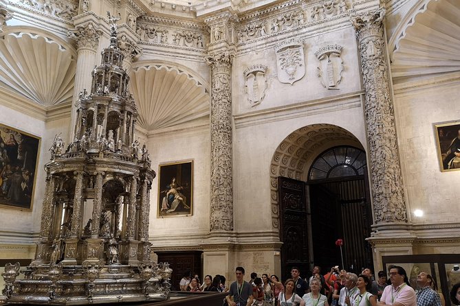 Alcazar and Cathedral of Seville Tour With Skip the Line Tickets - How to Get to the Meeting Point