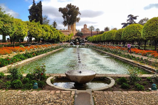 Alcazar of Cordoba Small Group Tour With Skip the Line Ticket - Cancellation Policy and Additional Notes