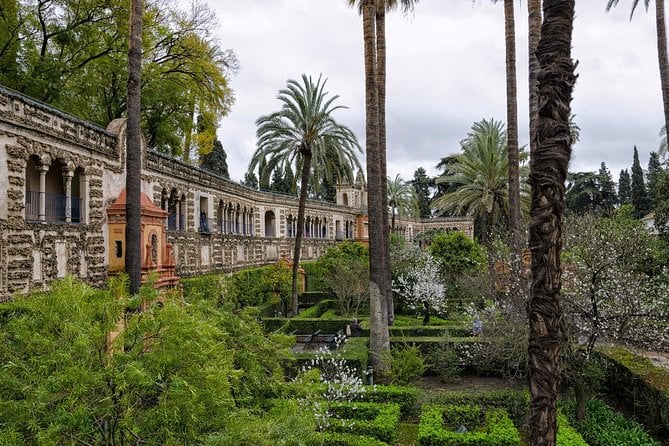 Alcazar of Seville Private - Tour Duration and Inclusions