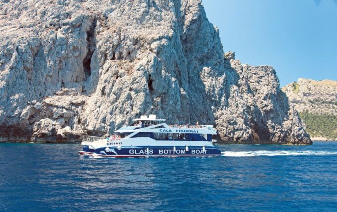 Alcudia: Boat Trip to Cap De Formentor and Formentor - Getting to the Departure Point