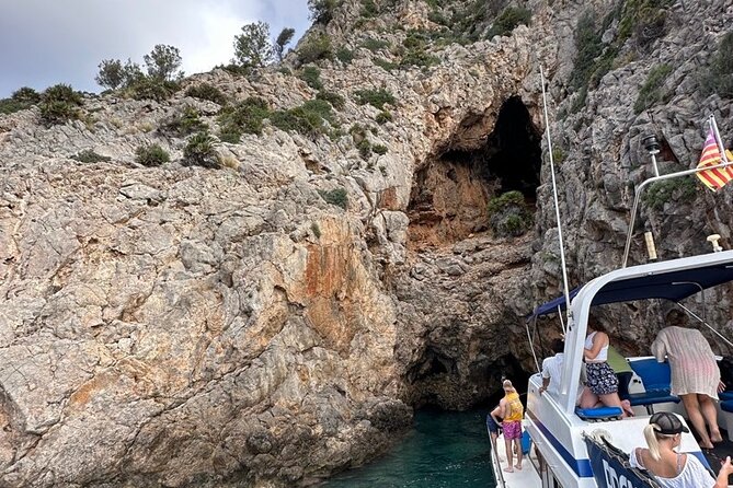 Alcudia Boat Trip With Drinks, Snacks, SUP & Snorkel - Cancellation Policy