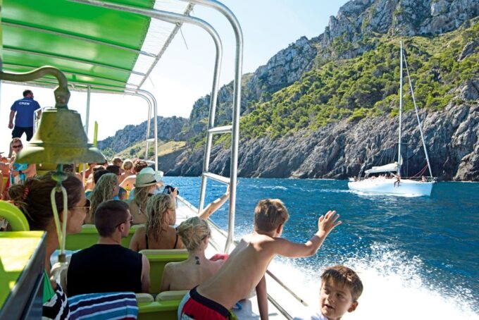 Alcudia: Caves & Coastline Boat Trip W/ Snorkelling - Customer Ratings and Feedback