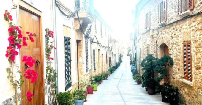 Alcudia: Couple Adventure,Fun Game and City Walk for Couples - Recap