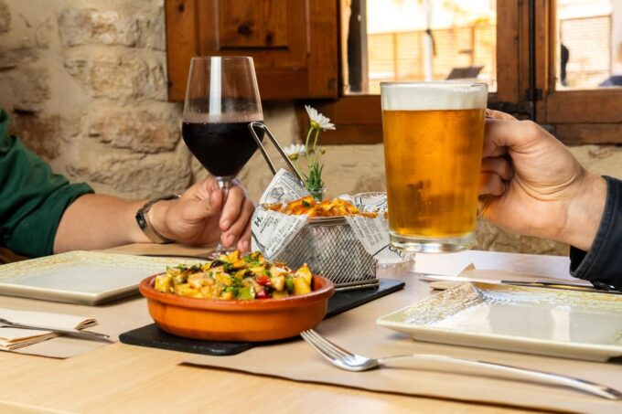 Alcudia: Gourmet Tapas and Wine Self-Guided Tour - Recap