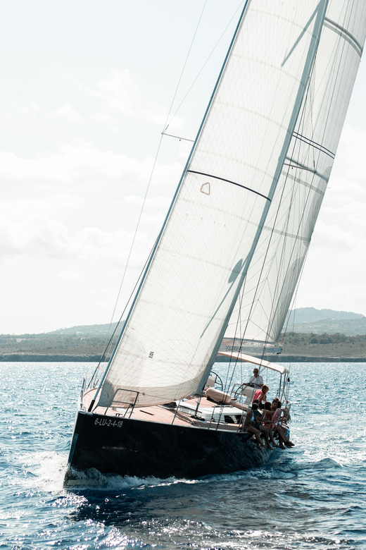 Alcudia: Half-Day Sailing Trip With Tapas and Drinks - Inclusions
