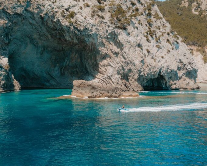 Alcudia: Jetski Tour Coll Baix Beach & Caves (Free Photos) - Tour Itinerary