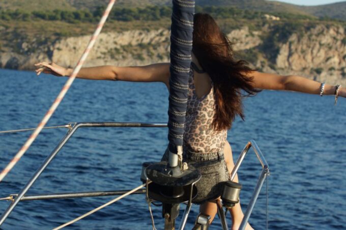 Alcudia: Romantic Sailing Trip With Diner for 2 - Frequently Asked Questions