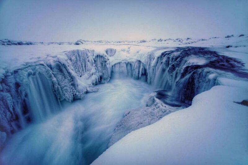 Aldeyjarfoss and Hrafnabjargafoss Waterfall Super Jeep Tour - Waterfall Exploration