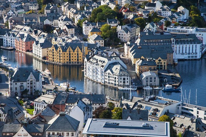 Alesund Shore Excursion: The Ultimate Sightseeing Tour - Cultural and Natural Highlights