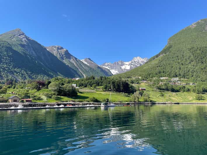 Ålesund-Urke Round Trip (1-Hour Stop in Urke) - Itinerary Details