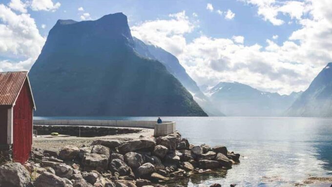 Ålesund-Urke Round Trip (1-Hour Stop in Urke) - Dining Options