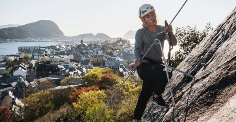 Ålesund: via Ferrata Tour - Meeting Point and Guides