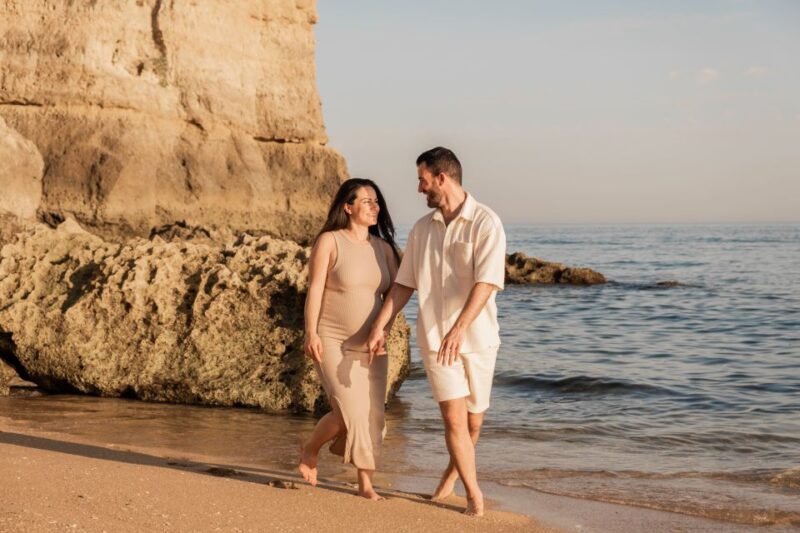 Algarve: Photoshoot for Couple, Family, Portrait - Recommended Outfits
