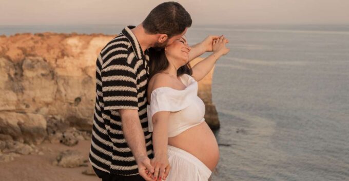 Algarve: Photoshoot for Couple, Family, Portrait - Transportation and Editing