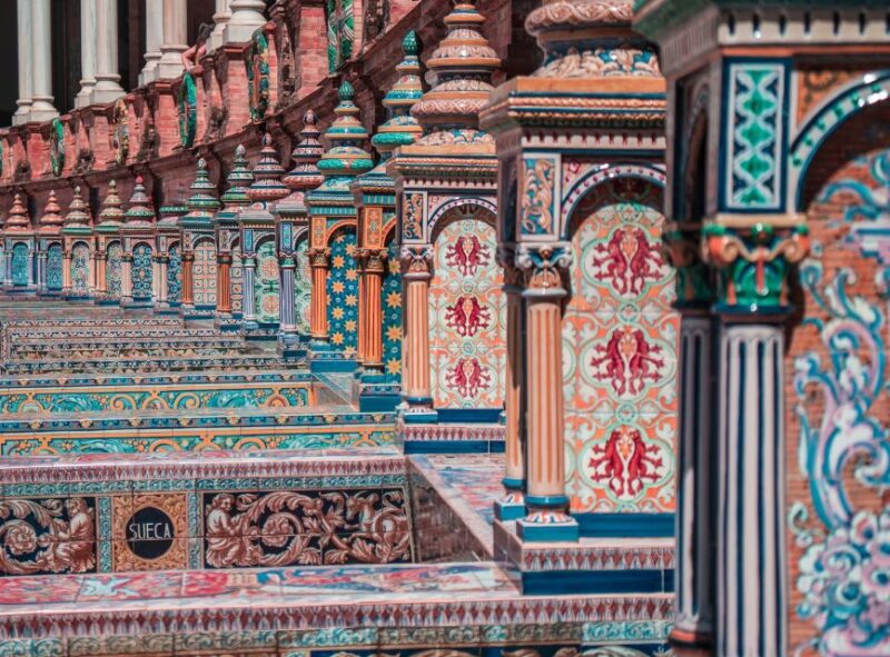 Algarve: Seville Full-Day Shopping and Sightseeing Tour - Strolling Through Plaza De España