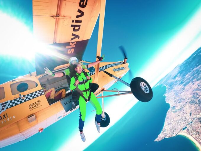 Algarve: Tandem Skydiving Adventure 15,000 to 10,000 Feet - Customer Reviews and Ratings