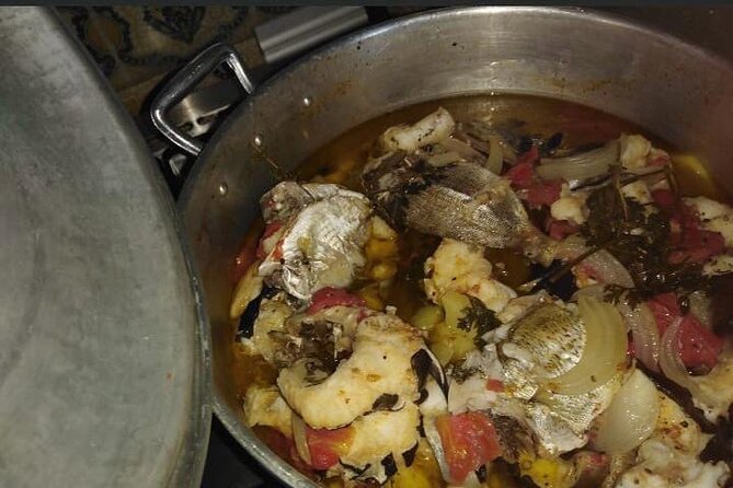 Algarve Traditional Food and Wine Tasting - Savoring Regional Flavors and Traditions