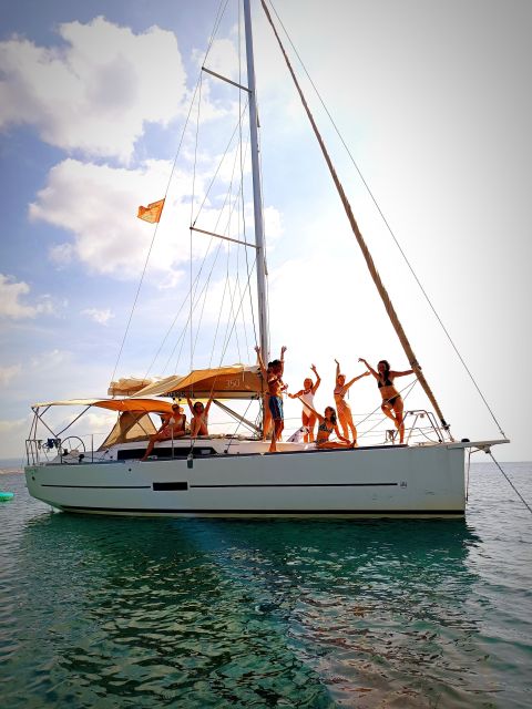 Alghero: Daily Sailing Experience With Lunch Onboard - Booking Information and Important Details
