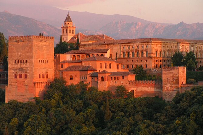 Alhambra and Albaicin Private Day Trip From Malaga - Breathtaking Albaicin Neighborhood