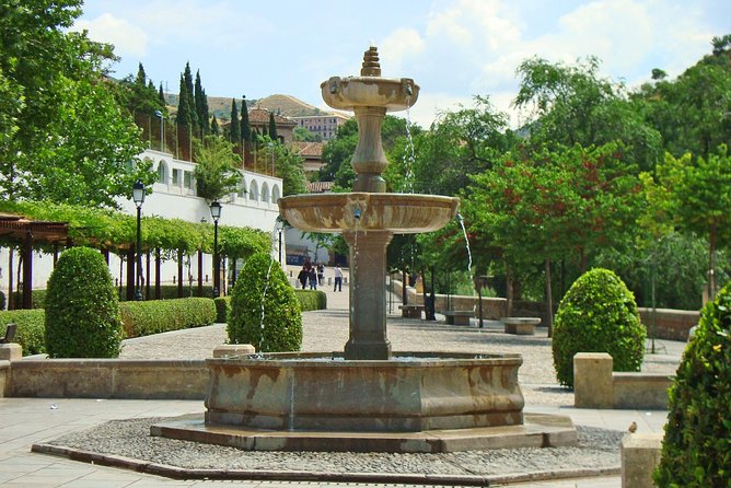 Alhambra and Albaycin Private Tour - Ratings and Reviews