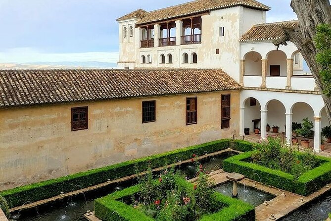 Alhambra, Generalife & Nasrid Palace Self Audio Guide Tour - Overall Sentiment