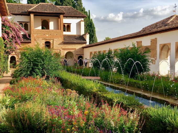 Alhambra: Guided Tour With Fast-Track Entry - Customer Feedback