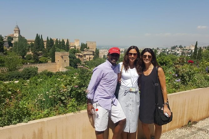 Alhambra Highlights Private Tour With Nazaries Palaces - Architectural Highlights