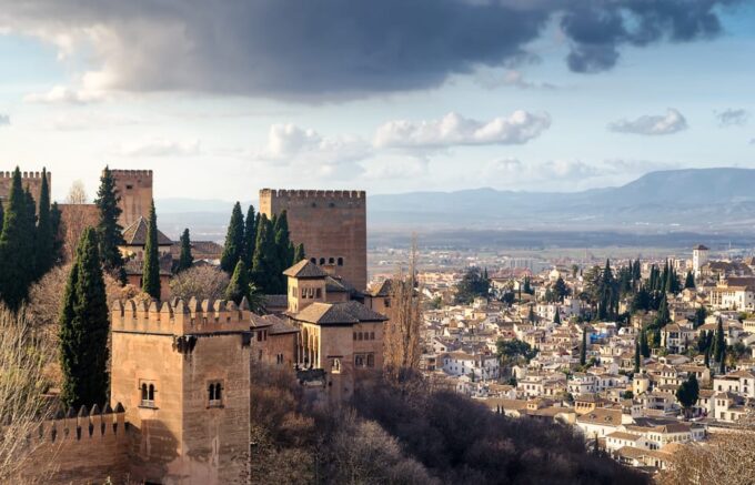 Alhambra & Nasrid Palace: Private Tour With Tickets - Booking Information