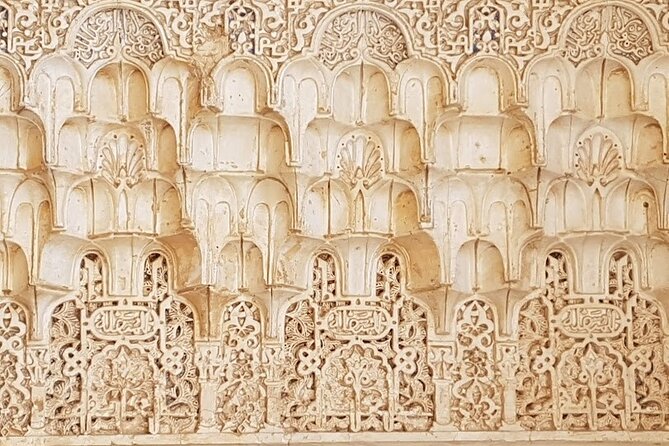 Alhambra Private Guide, (If You Have Your Alhambra Entrance) - Delving Into Alhambras History and Architecture