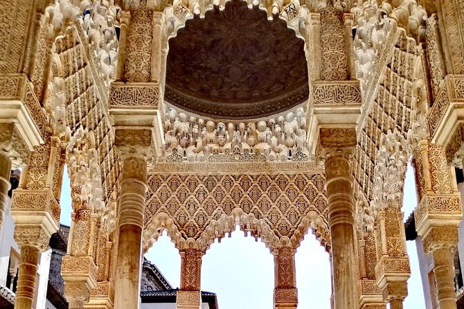 Alhambra Private Tour: Nasrid Palaces and Generalife - Tour Details