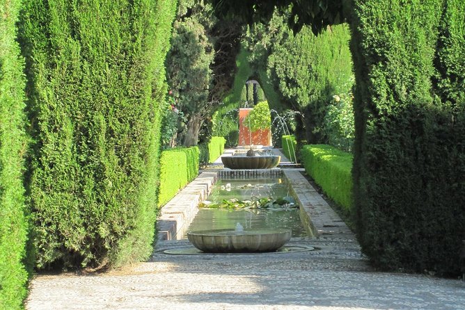 Alhambra Skip-the-Line Guided Tour - Highlights of the Alhambra Palace