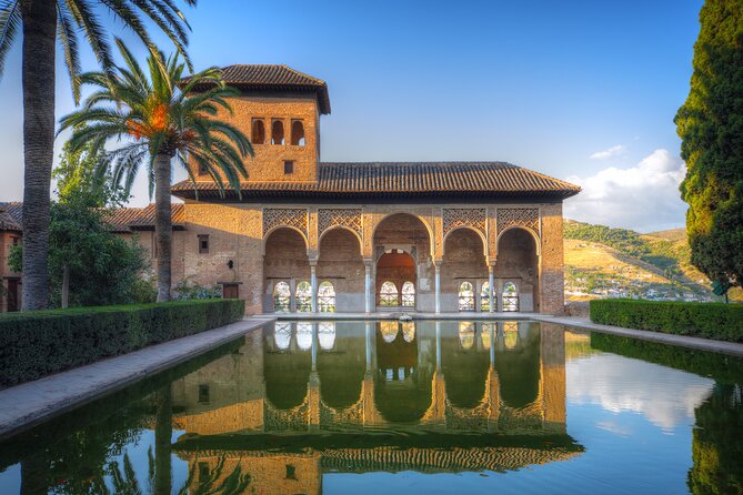 Alhambra Skip-The-Line Tour: Nasrid Palaces, Alcazaba and Generalife - Reviews Summary