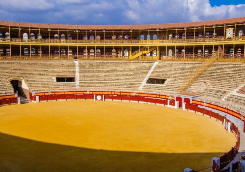 Alicante: Bullring and Castle Guided Tour With Taxi Transfer - Starting Location: Alicante Bullring