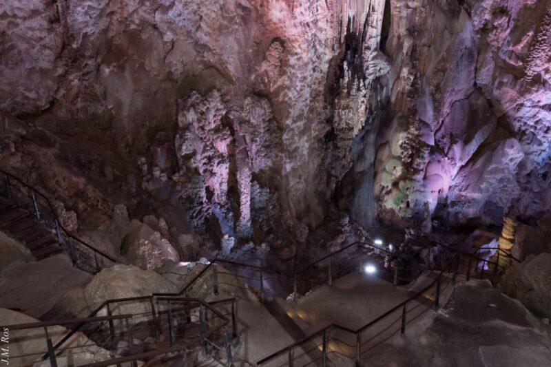 Alicante: Canelobre Caves Tour With Transport - Exploring the Canelobre Caves