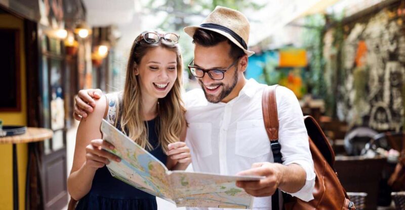 Alicante: City Highlights Walking Tour With Drinks - Immerse in Santa Cruz Neighborhood