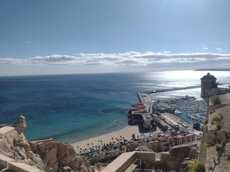 Alicante: City Highlights Walking Tour With Drinks - Marvel at the Castle Viewpoint