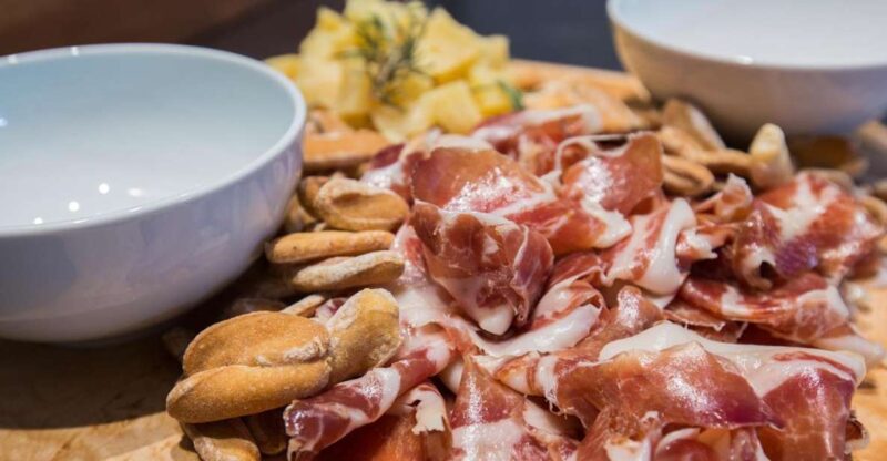 Alicante: Evening Tapas Tour - Local Flavors and Drinks