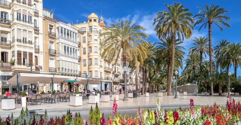 Alicante: Express Walk With a Local in 60 Minutes - Discover Alicantes Key Landmarks