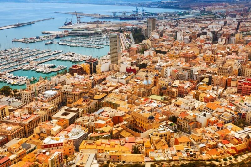 Alicante: Express Walk With a Local in 60 Minutes - Explore Local Lifestyle and Culture
