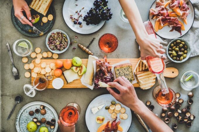Alicante: Food Walking Tour With Wine Tasting and Tapas - Culinary Culture and Insights