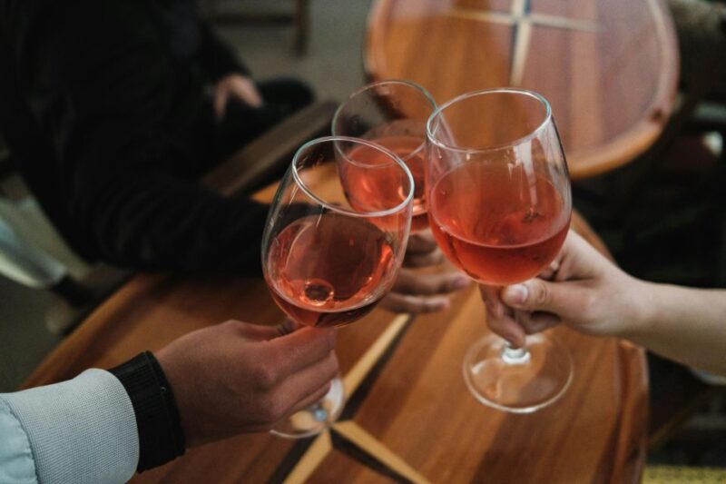Alicante: Highlights Tour With Tasting & Winery Visit - Indulging in Wine Tasting and Snacks