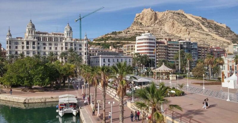 Alicante Private Guided Walking Tour - Key Points