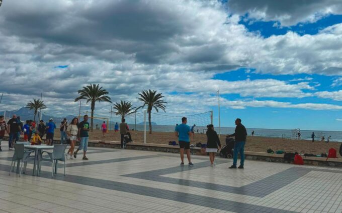 Alicante: Spot the Mediterranean by E-bike - Exploring Alicantes Beaches