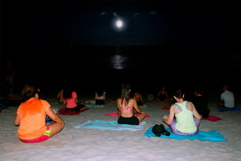 Alicante: Yoga, Mindfulness, and Paddle Surf at Postiguet Beach - Activity Duration and Pricing